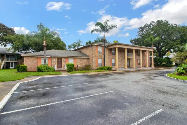 $240,000 | 416 Banyon Tree Circle, Unit 108, Maitland, FL 32751