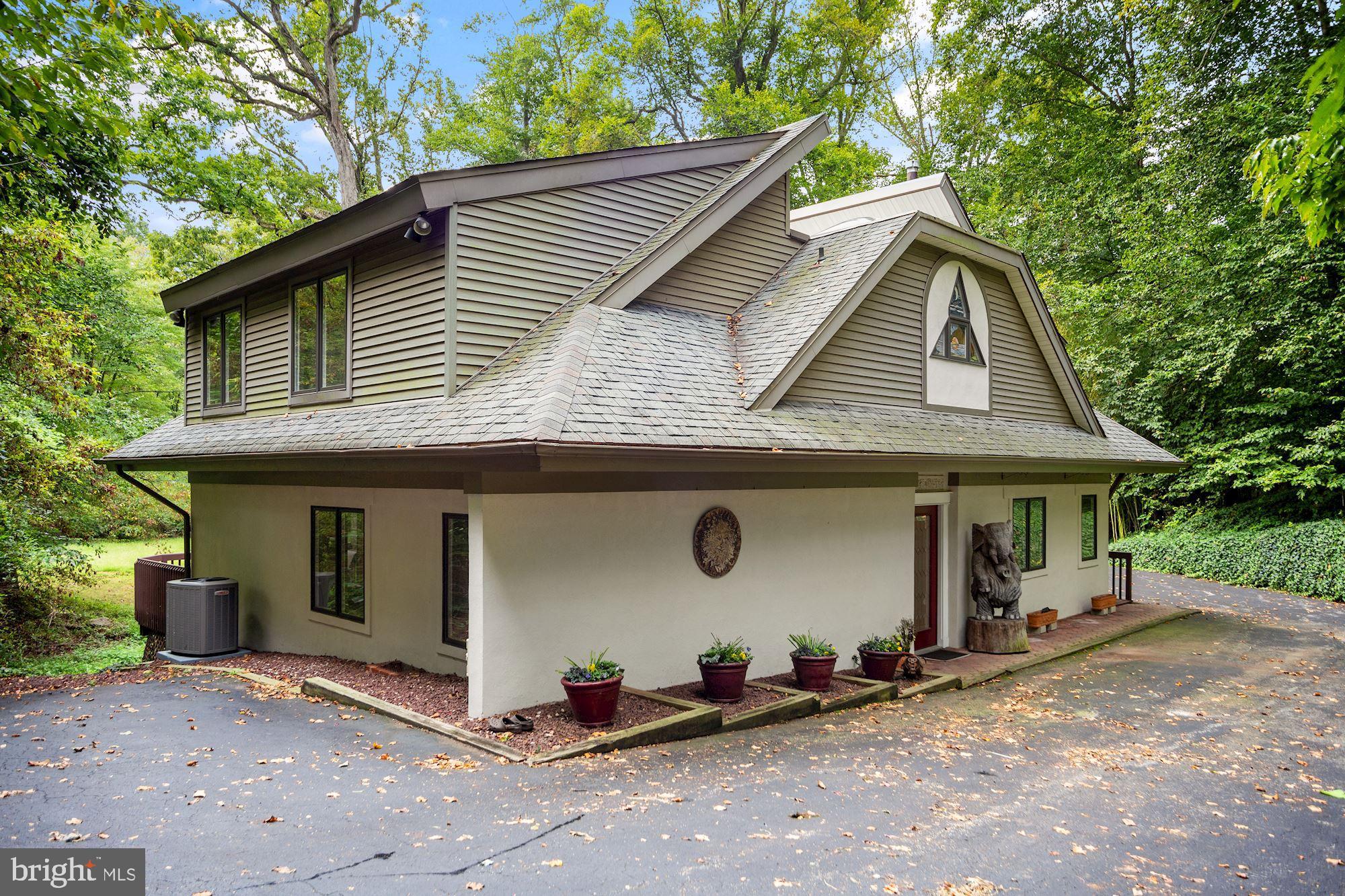 715 Brooke Road Wayne, PA 19087 - Photo 4 of 55