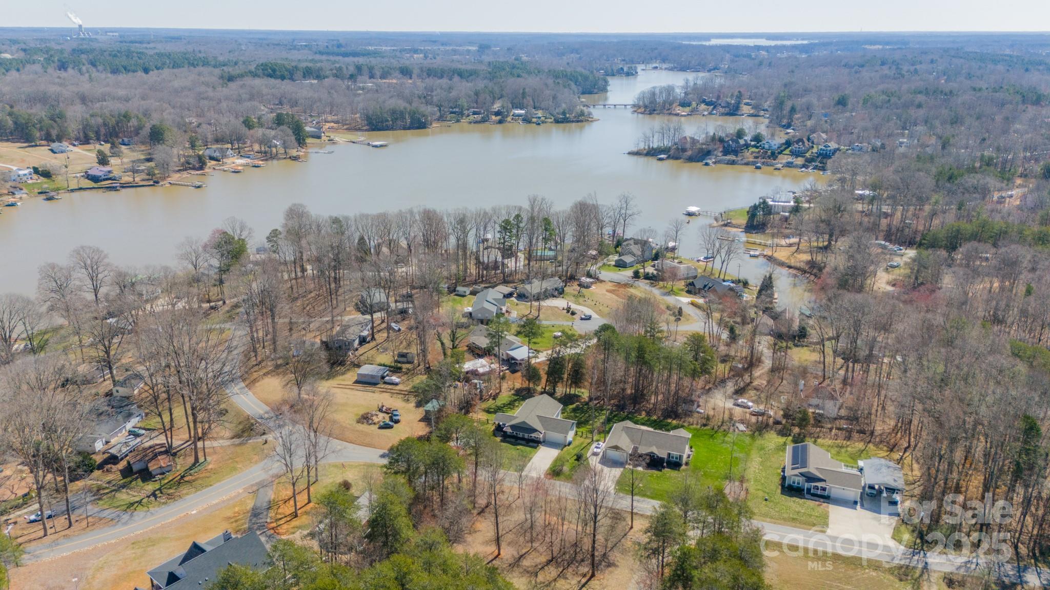 6835 Ingleside Drive Sherrills Ford, NC 28673 - Photo 2 of 25