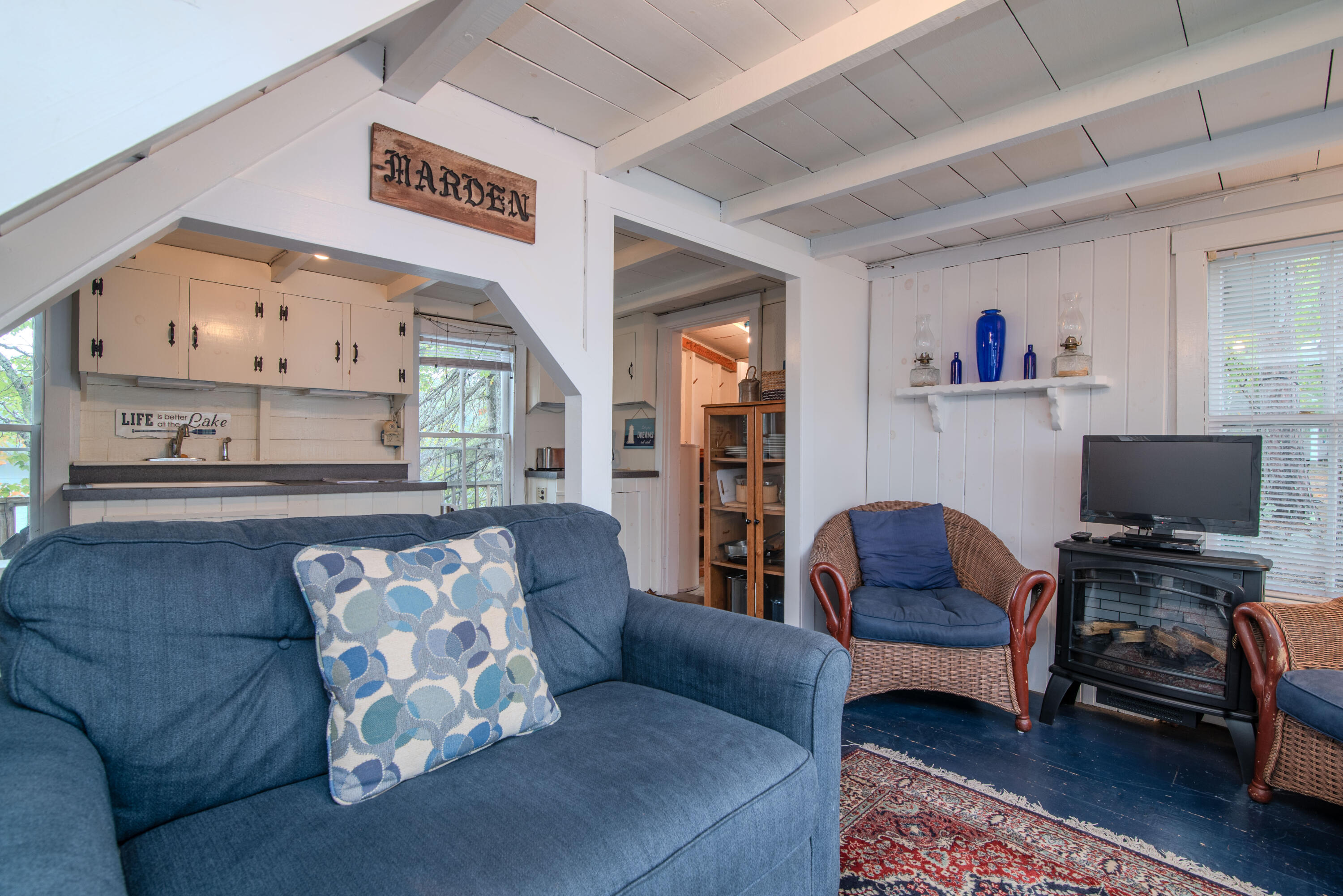 92 Perch Point-16