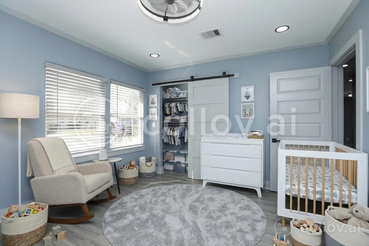 4047 Juliet Street Houston, TX 77087 - Photo 30 of 38 a living room with furniture and a window