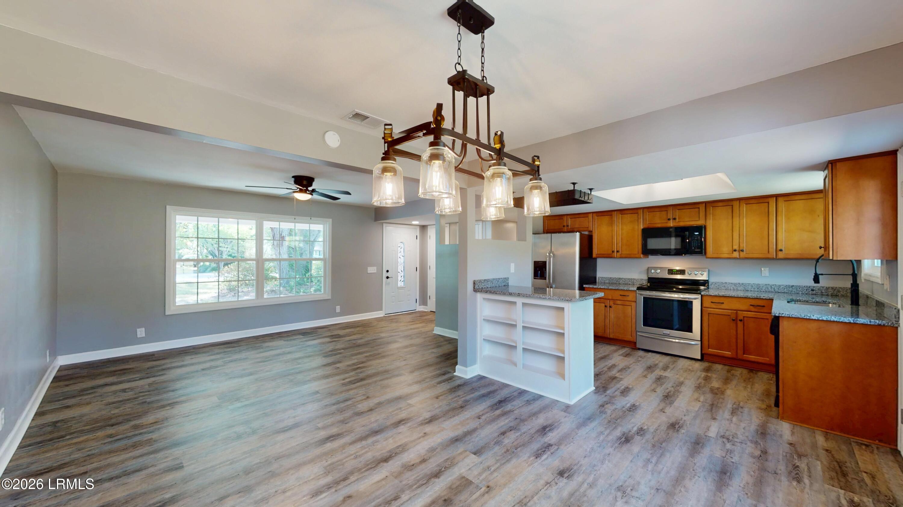 4027 Shell Point Road Beaufort, SC 29906 - Photo 13 of 47 4027-Shell-Point-Road-04082026_203154