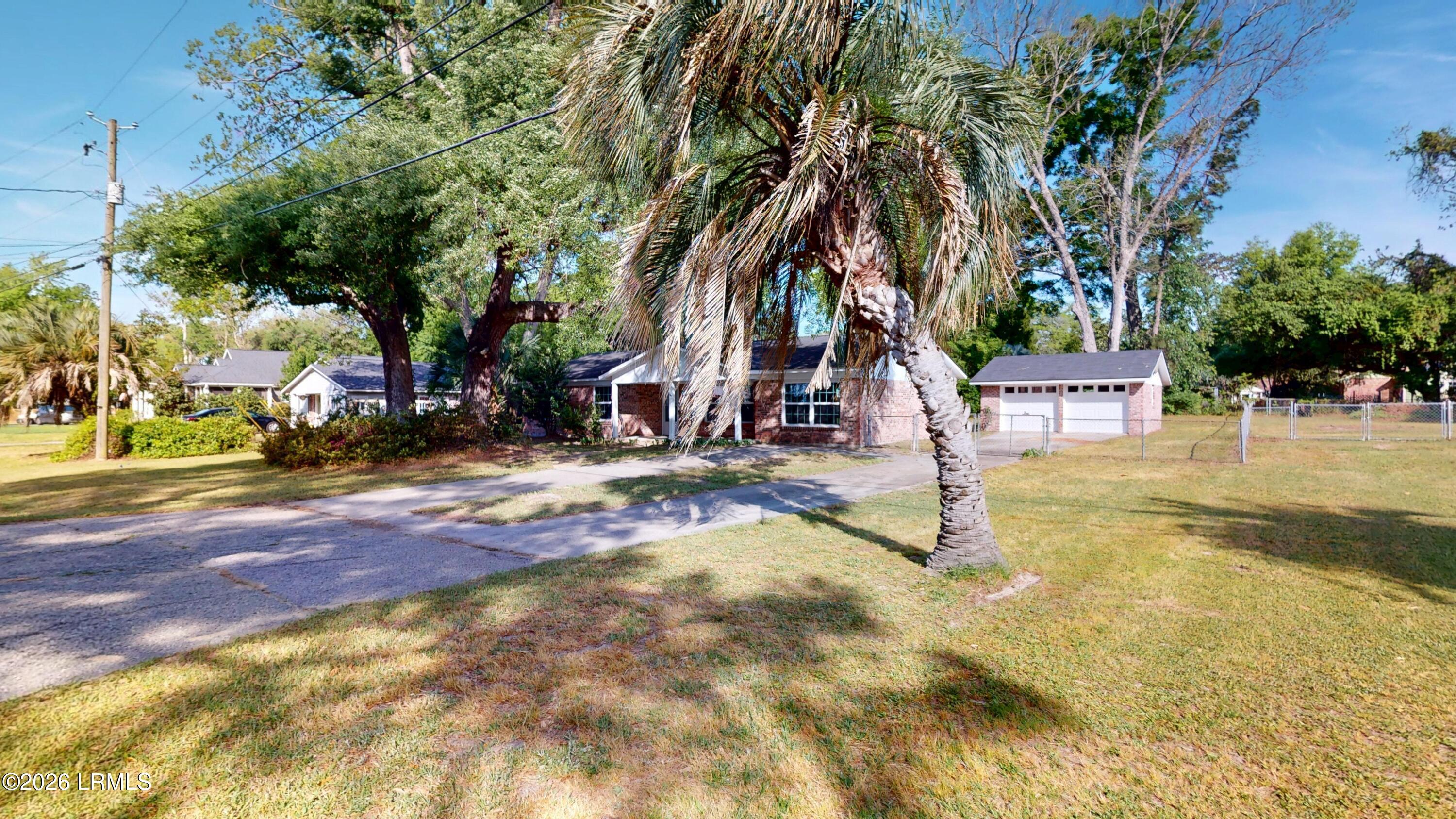 4027 Shell Point Road Beaufort, SC 29906 - Photo 38 of 47 4027-Shell-Point-Road-04092026_093213