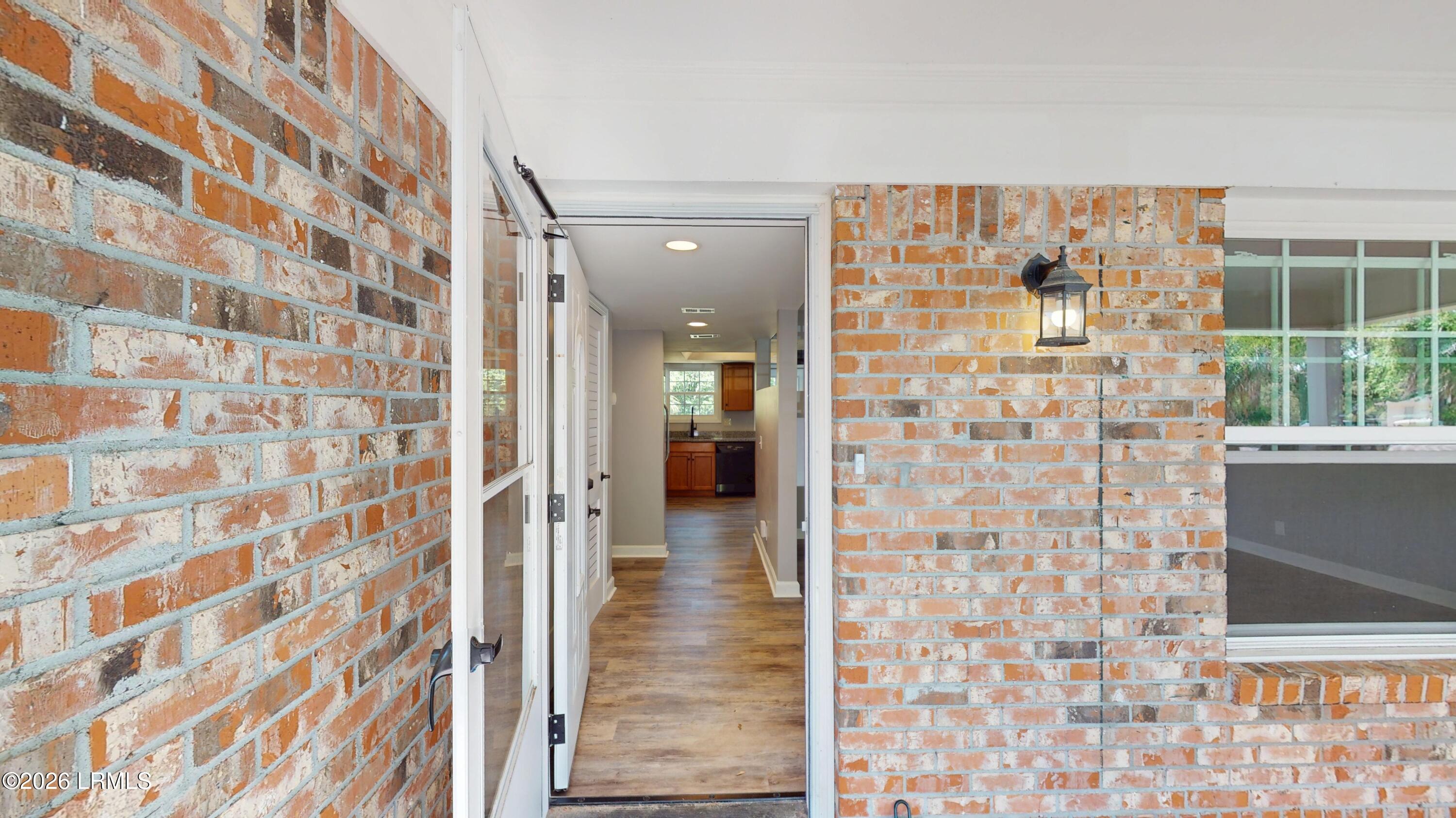 4027 Shell Point Road Beaufort, SC 29906 - Photo 5 of 47 4027-Shell-Point-Road-04092026_094940