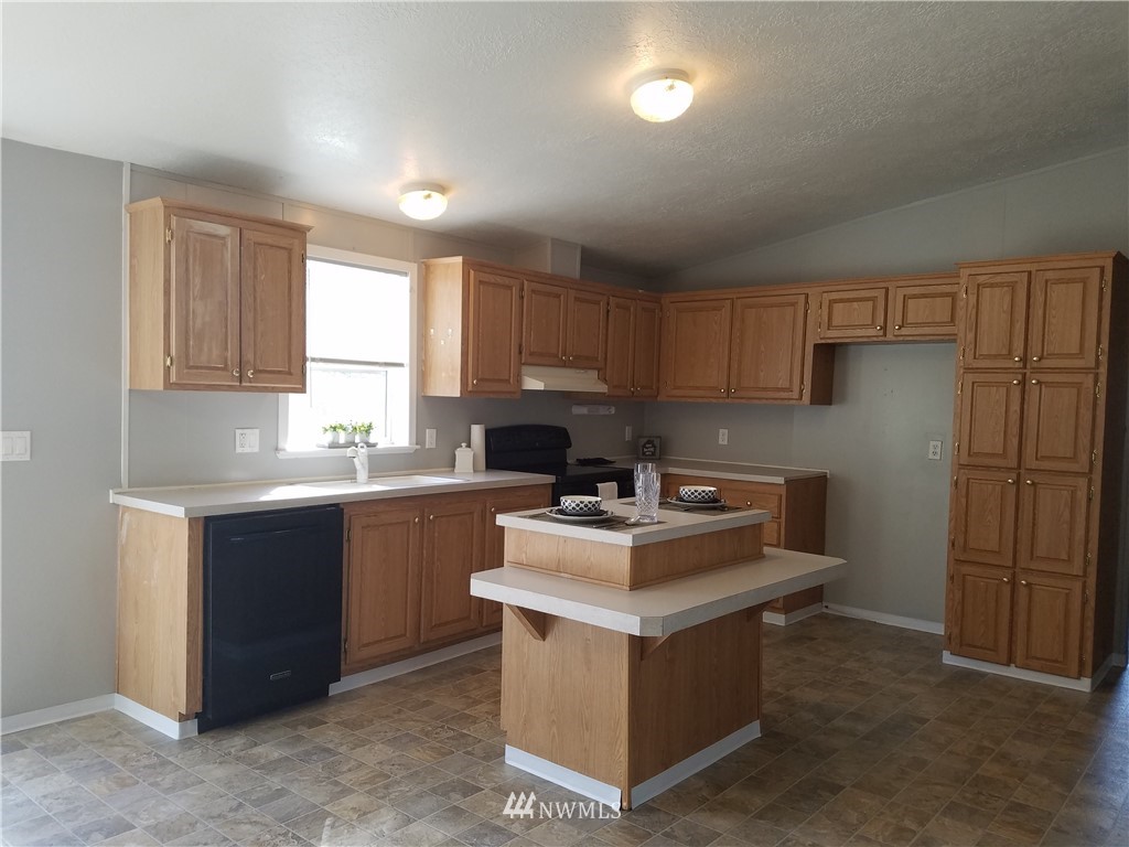17634 Pendleton Street Southwest Rochester, WA 98579 - Photo 8 of 21