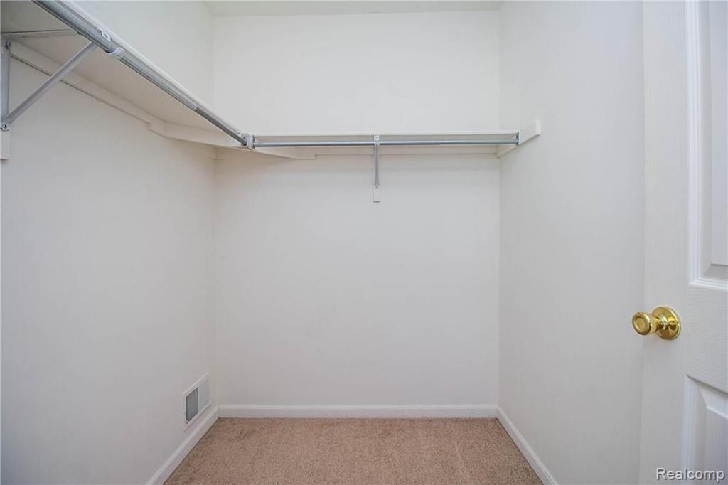 11794 Farmington Road, Unit 90 Livonia, MI 48150 - Photo 23 of 31