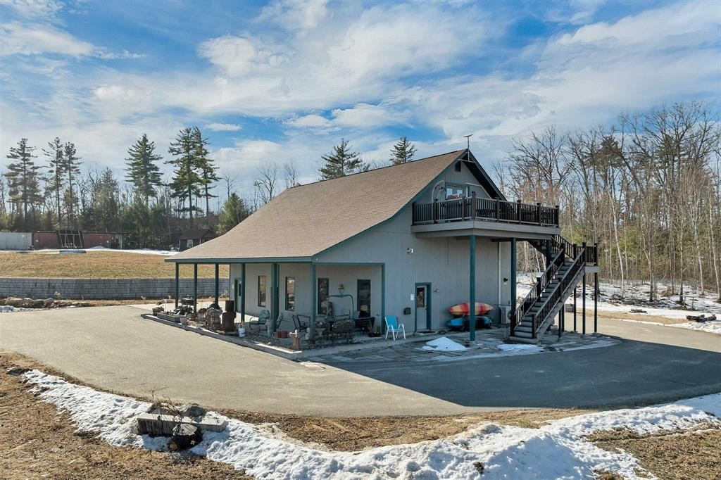 34 Stable Road Milford, NH 03055 - Photo 4 of 42