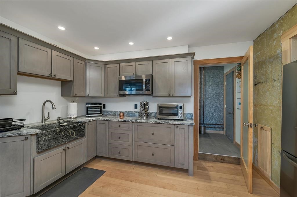 34 Stable Road Milford, NH 03055 - Photo 6 of 42