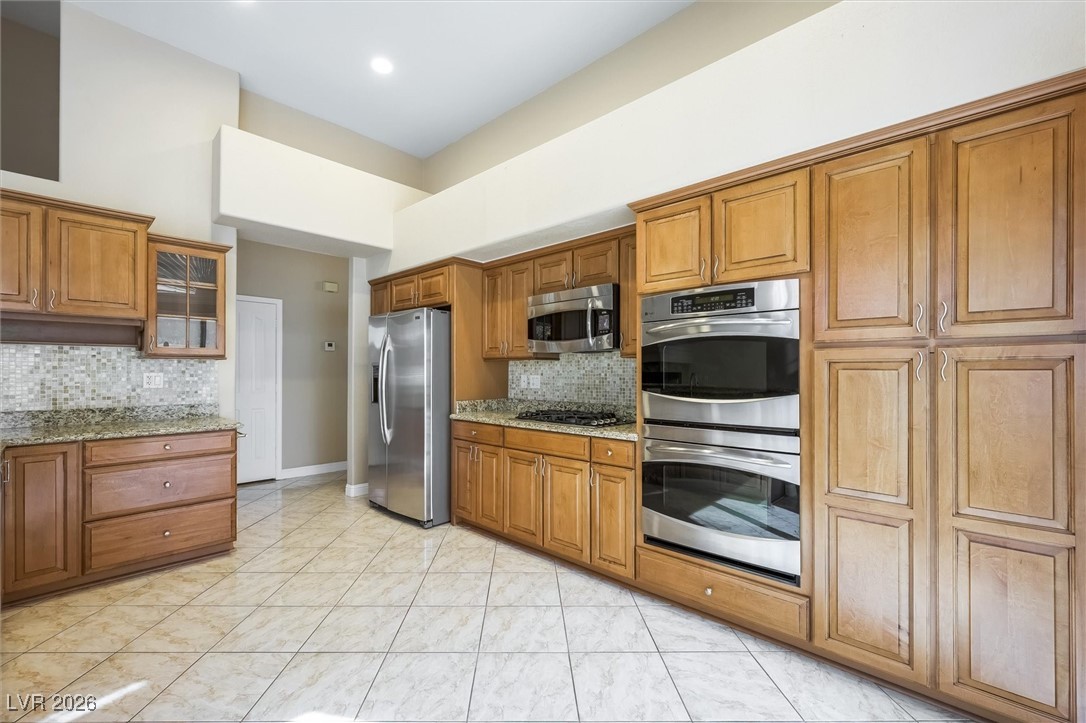 2107 Eaglepath Circle Henderson, NV 89074 - Photo 13 of 51