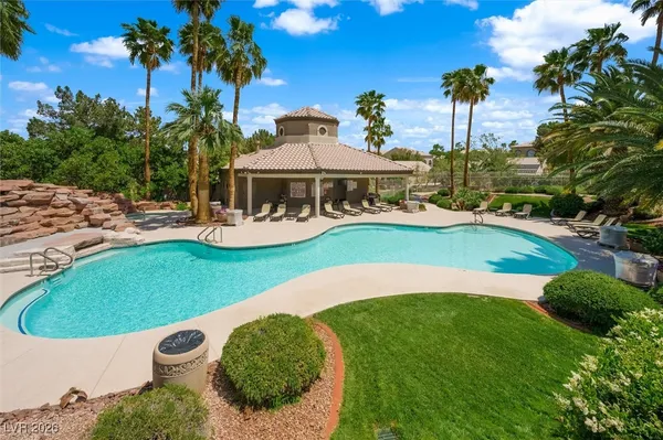 $680,000 | 2107 Eaglepath Circle, Henderson, NV 89074