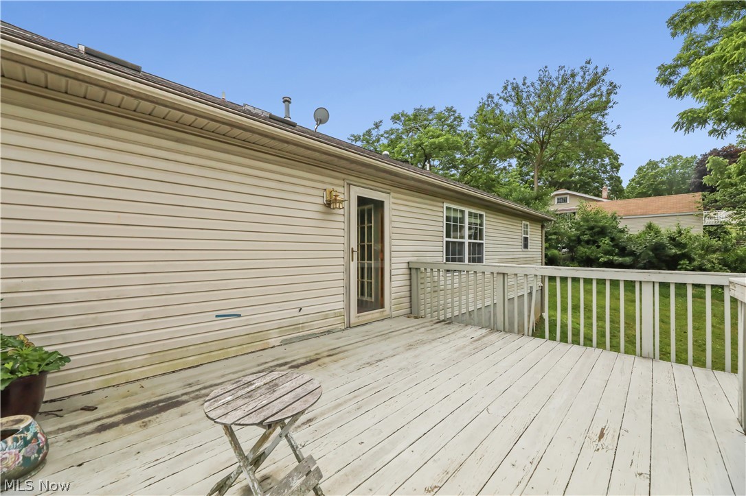 1701 Woods Road Akron, OH 44306 - Photo 4 of 43
