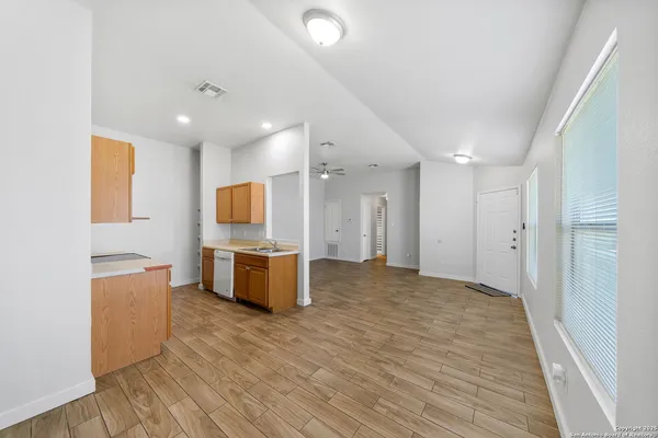 $1,150 | 14532 Clovelly Wood, San Antonio, TX 78233