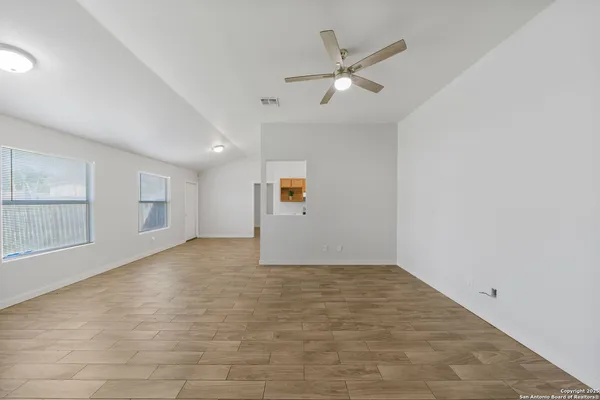 $1,150 | 14532 Clovelly Wood, San Antonio, TX 78233