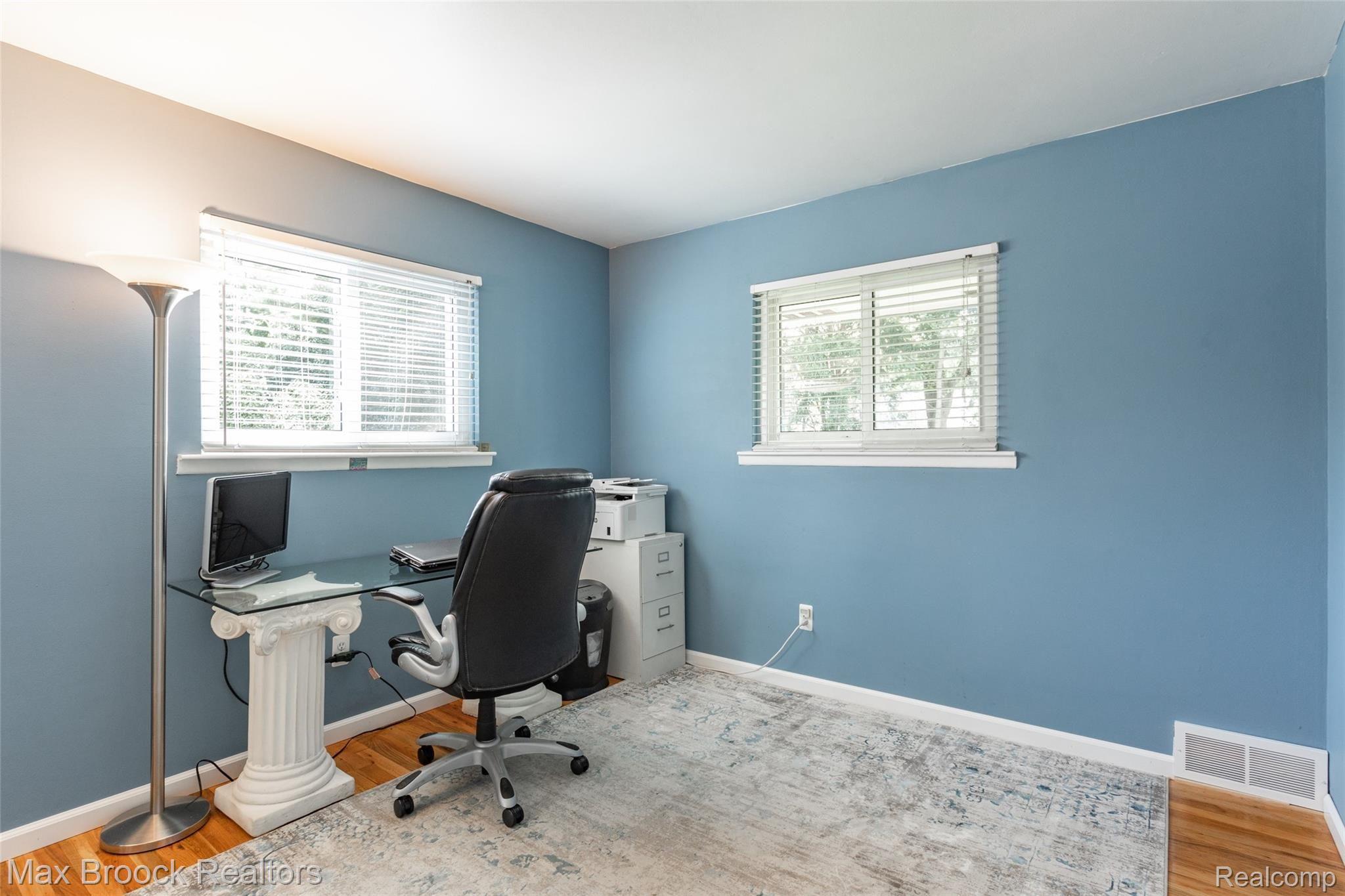 30051 Rambling Road Southfield, MI 48076 - Photo 22 of 42 244A8718.jpg