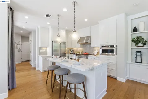 $1,078,000 | 198 Teasel Common, Livermore, CA 94551