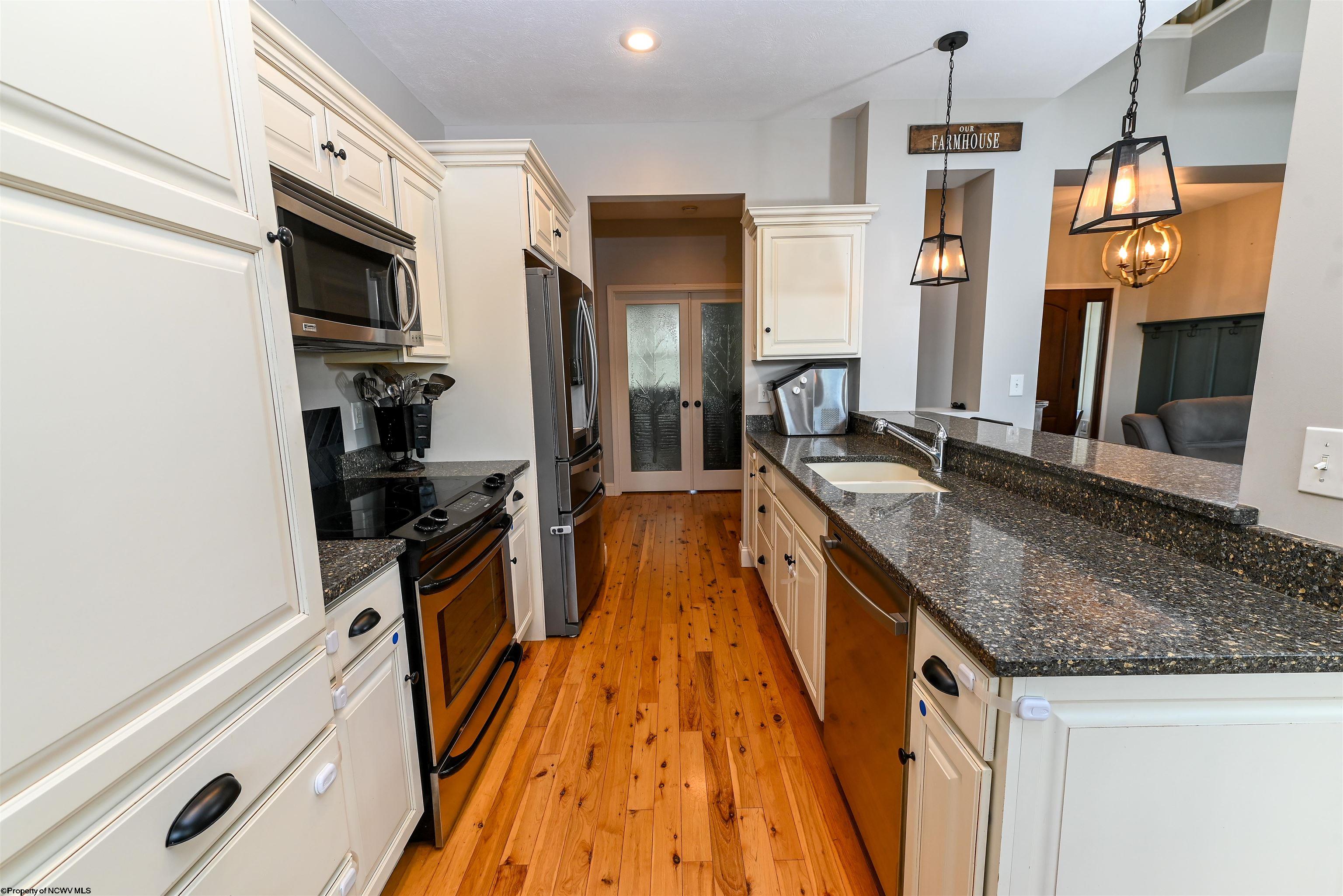 19 Blue Quill Road Bridgeport, WV 26330 - Photo 11 of 40 Gallery Image 11