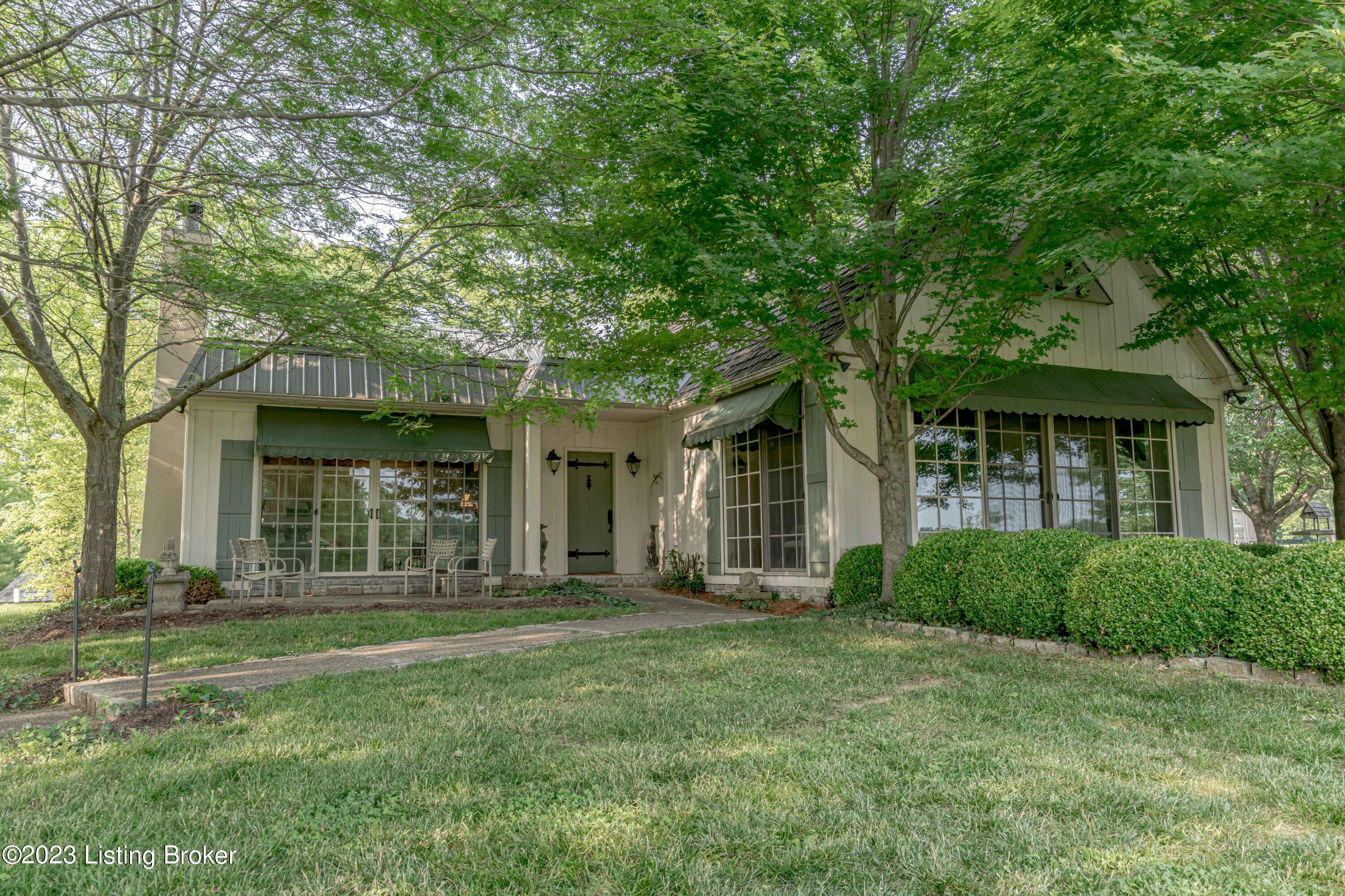 1301 Todds Point Road Simpsonville, KY 40067 - Photo 6 of 147 DSC09947
