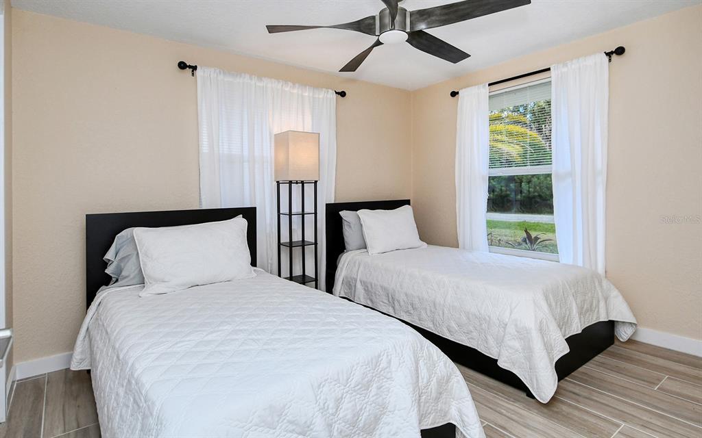 307 Southland Road Venice, FL 34293 - Photo 23 of 56