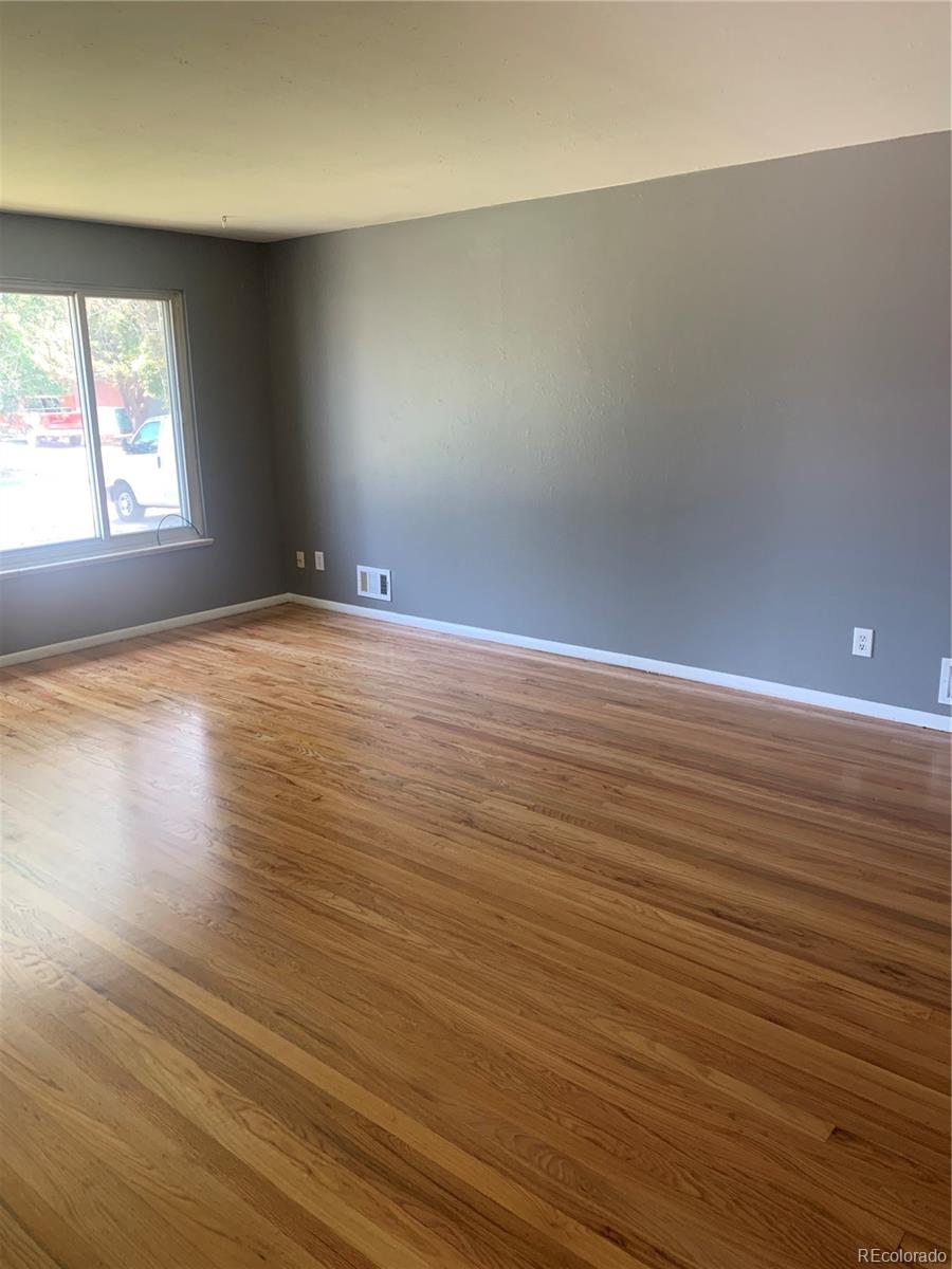 3094 Carson Street Aurora, CO 80011 - Photo 2 of 16