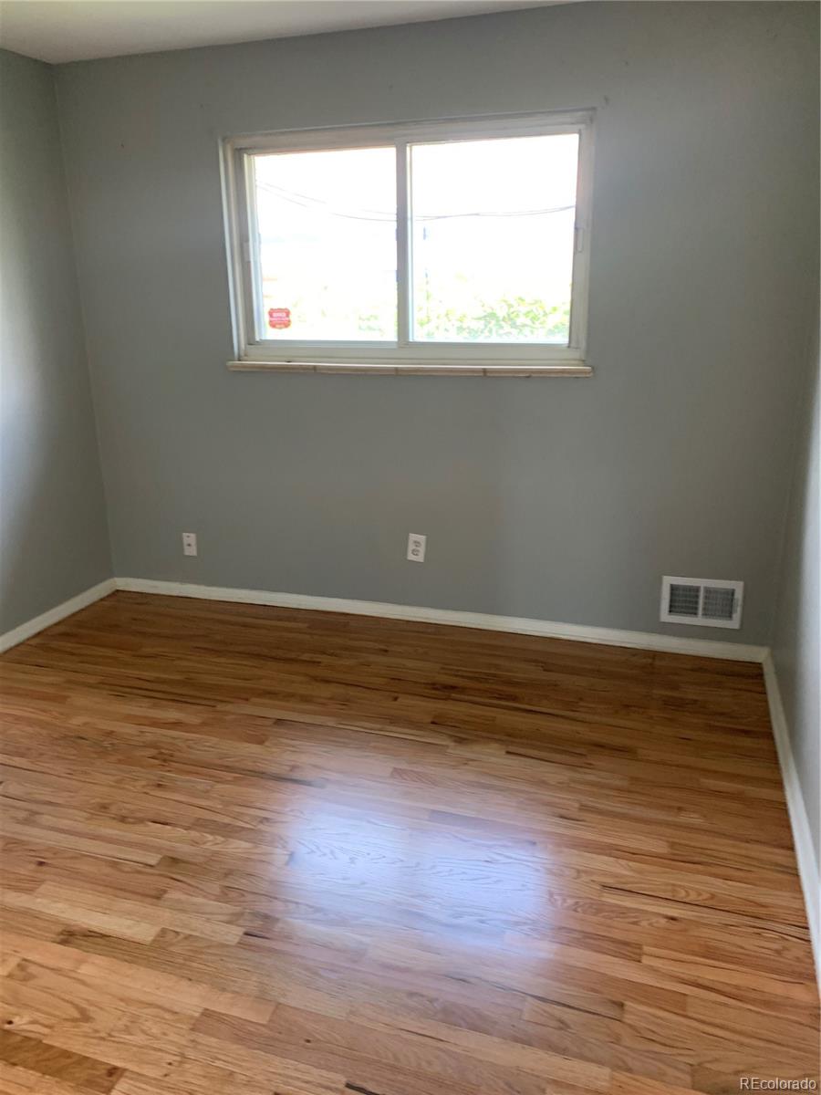 3094 Carson Street Aurora, CO 80011 - Photo 7 of 16