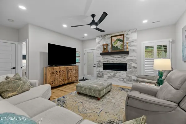 $379,900 | 1032 Patriot Landing Drive, Dandridge, TN 37725