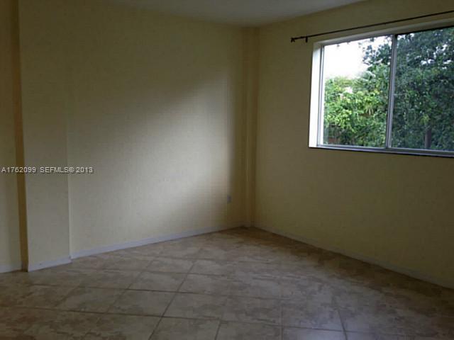 75 Gulfstream Road, Unit 211B Dania Beach, FL 33004 - Photo 11 of 23 Bedroom
