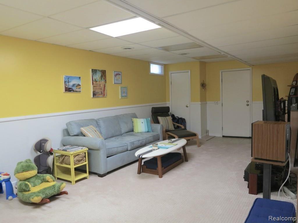 5384 King Road Howell, MI 48843 - Photo 18 of 23