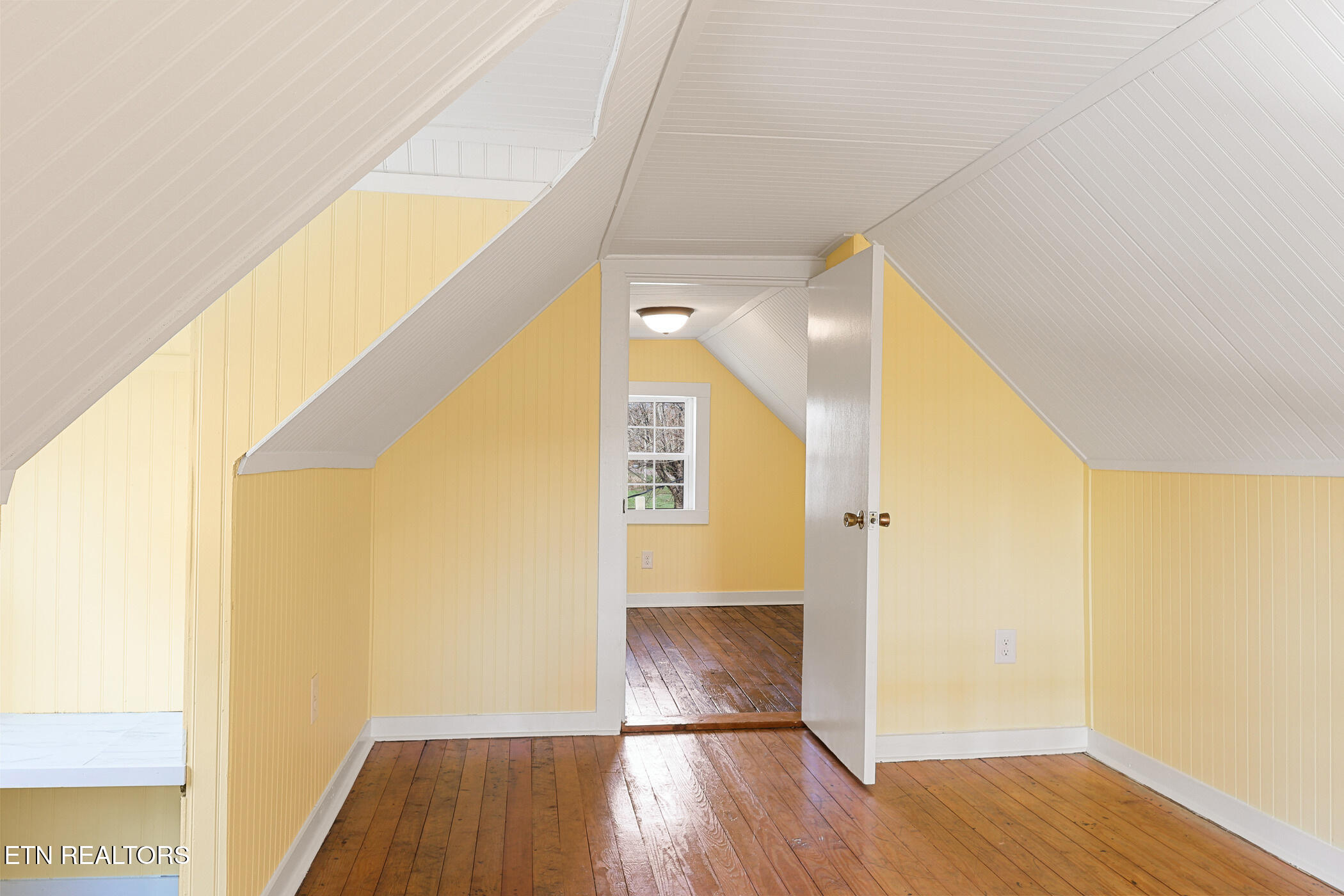 204 Enon Church Road Jonesborough, TN 37659 - Photo 25 of 33 img_3723