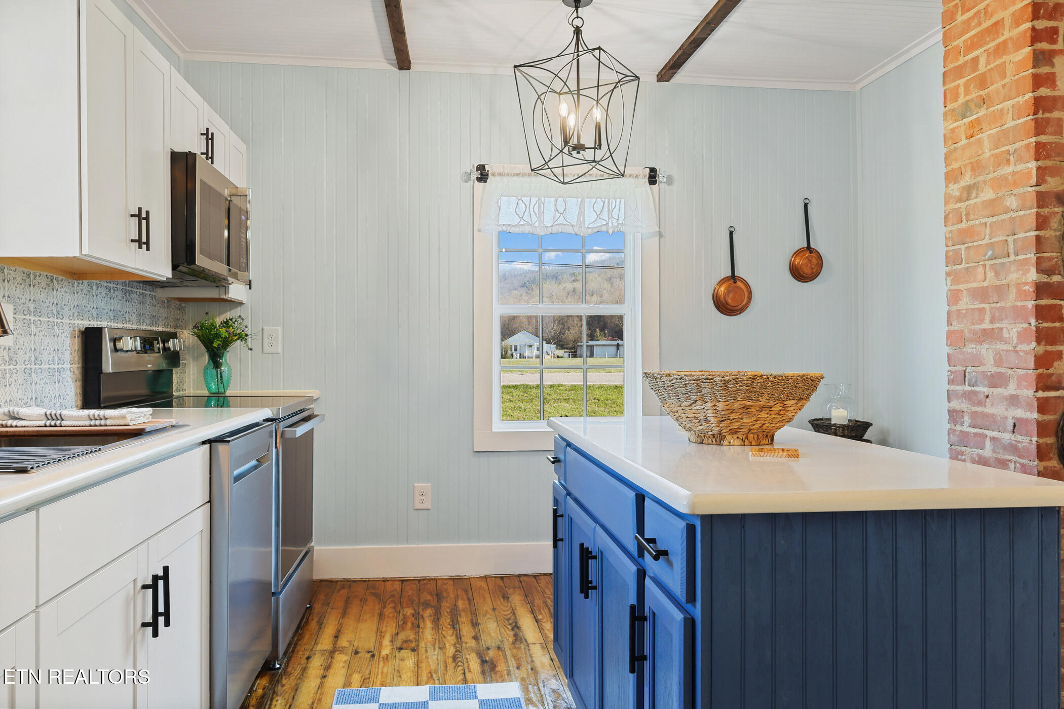 204 Enon Church Road Jonesborough, TN 37659 - Photo 5 of 33 img_3660