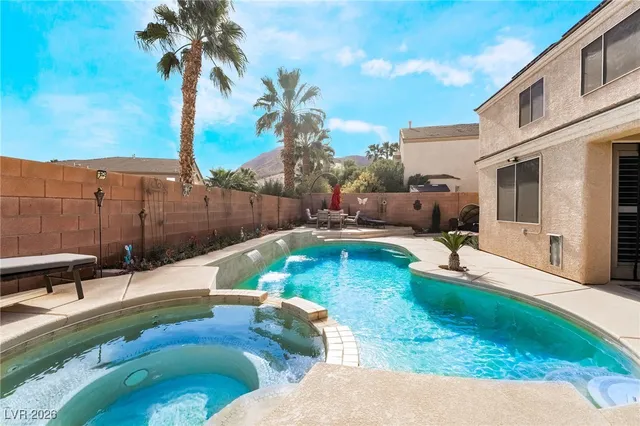 $599,000 | 192 Mt St Helens Drive, Henderson, NV 89012