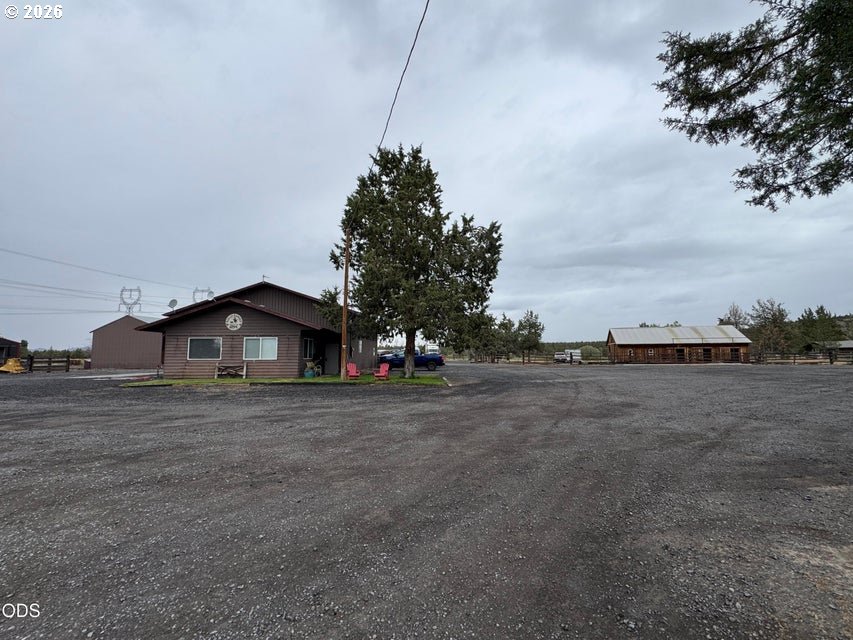 7995 Southwest Houston Lake Road Powell Butte, OR 97753 - Photo 28 of 47