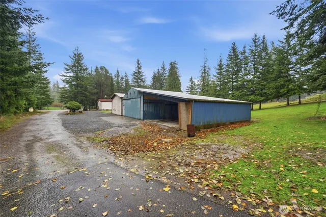 $550,000 | 8381 North Telegraph Road, Everson, WA 98247