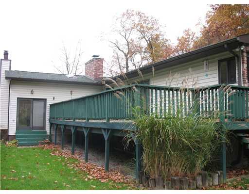 36 McClure Road Cheswick, PA 15024 - Photo 3 of 18 Patio/Deck.