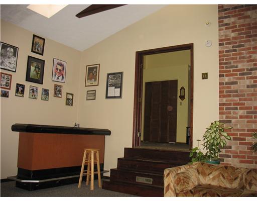 36 McClure Road Cheswick, PA 15024 - Photo 7 of 18 Family Room.