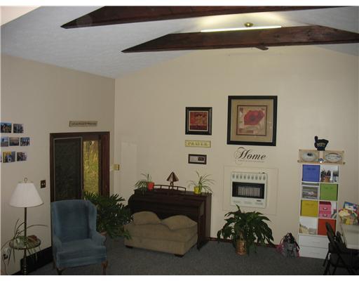 36 McClure Road Cheswick, PA 15024 - Photo 8 of 18 Family Room.