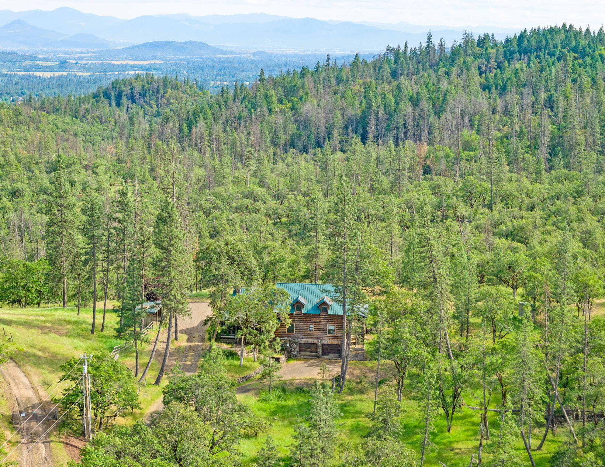 275 Citadel Road Trail, OR 97541 - Photo 5 of 46 ApxCD00005
