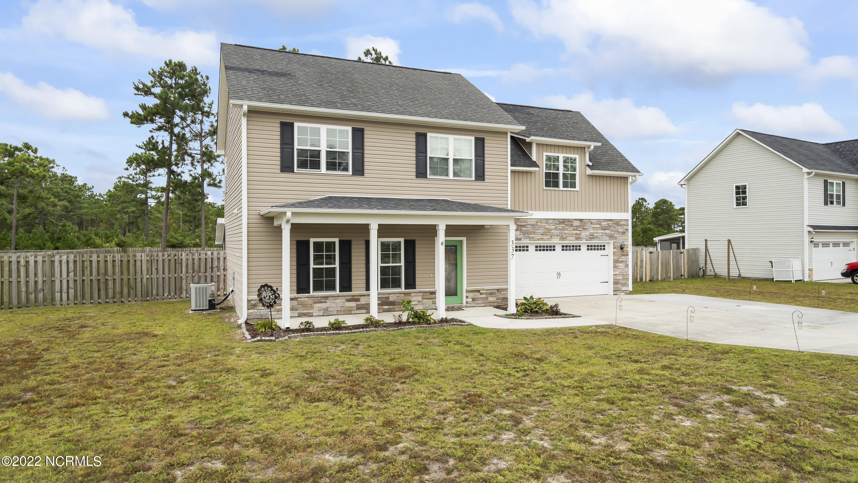 337 Inverness Drive Hubert, NC 28539 - Photo 2 of 31 2