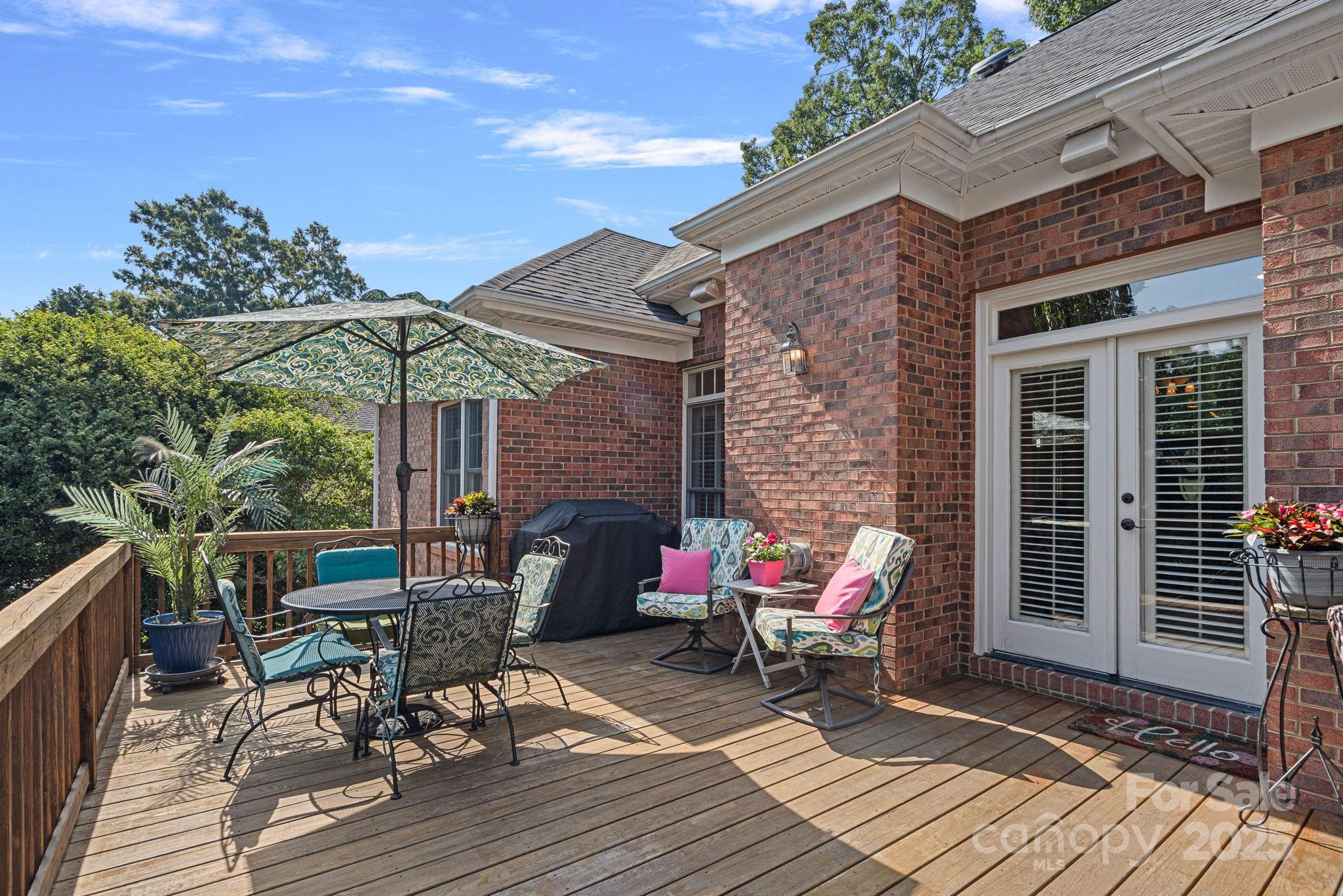 343 Gringley Hill Road Fort Mill, SC 29708 - Photo 30 of 45 a chair and table sitting in front of a house
