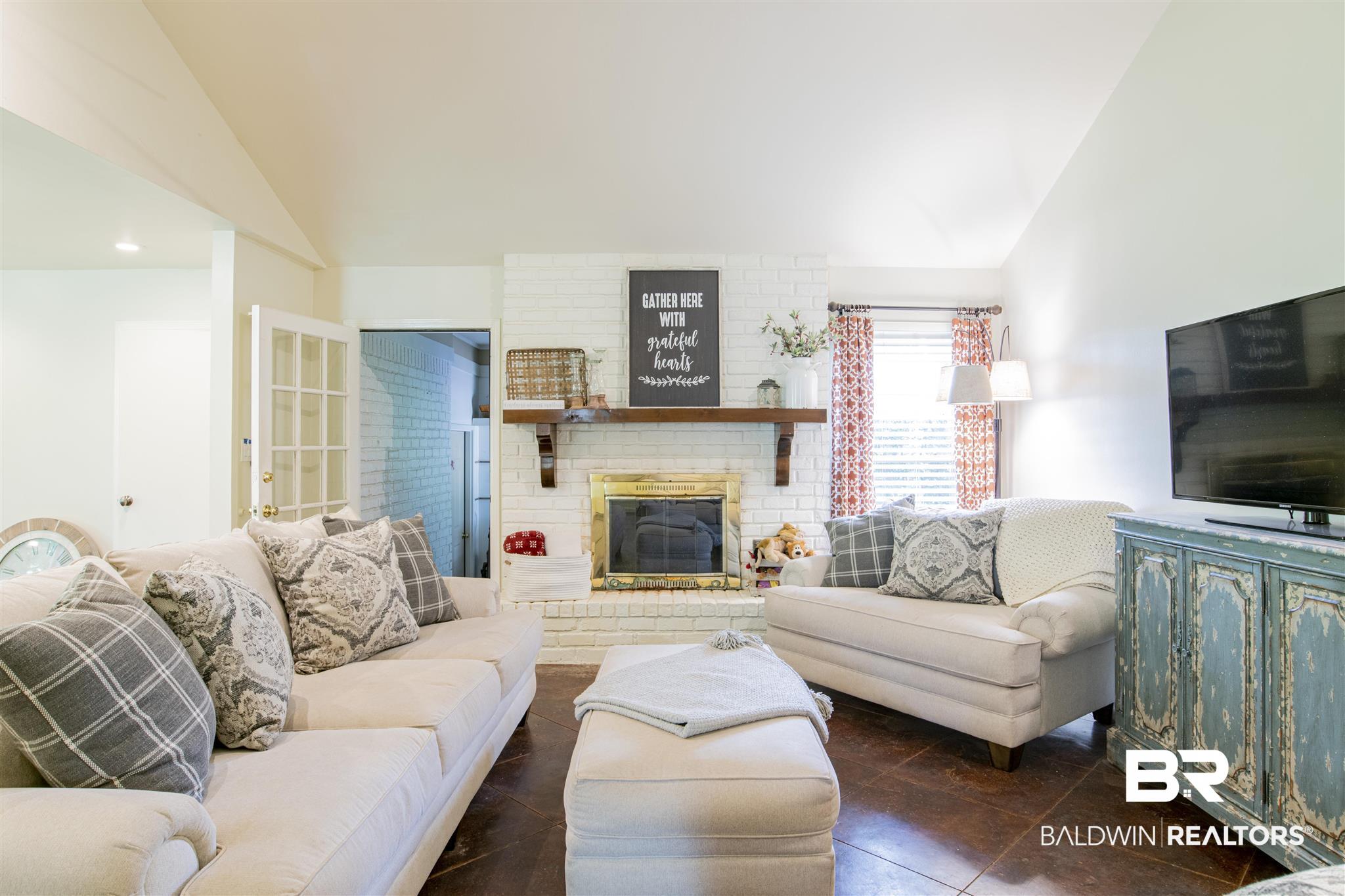 122 Dunbar Loop Daphne, AL 36526 - Photo 8 of 25 Gallery Image 8