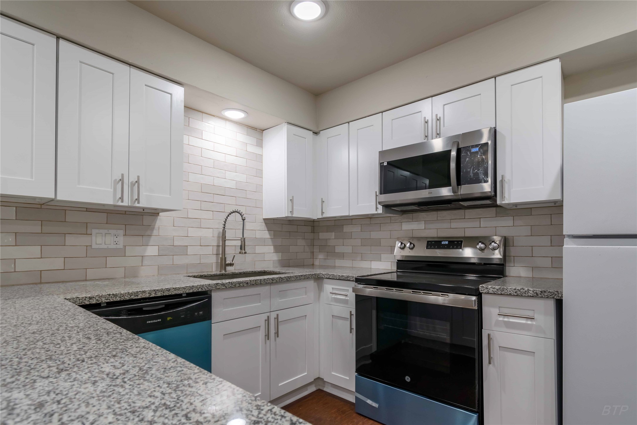 12046 Beechnut Street Houston, TX 77072 - Photo 2 of 16