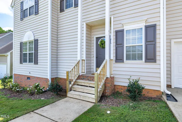 $400,000 | 2901 Alder Ridge Lane, Raleigh, NC 27603