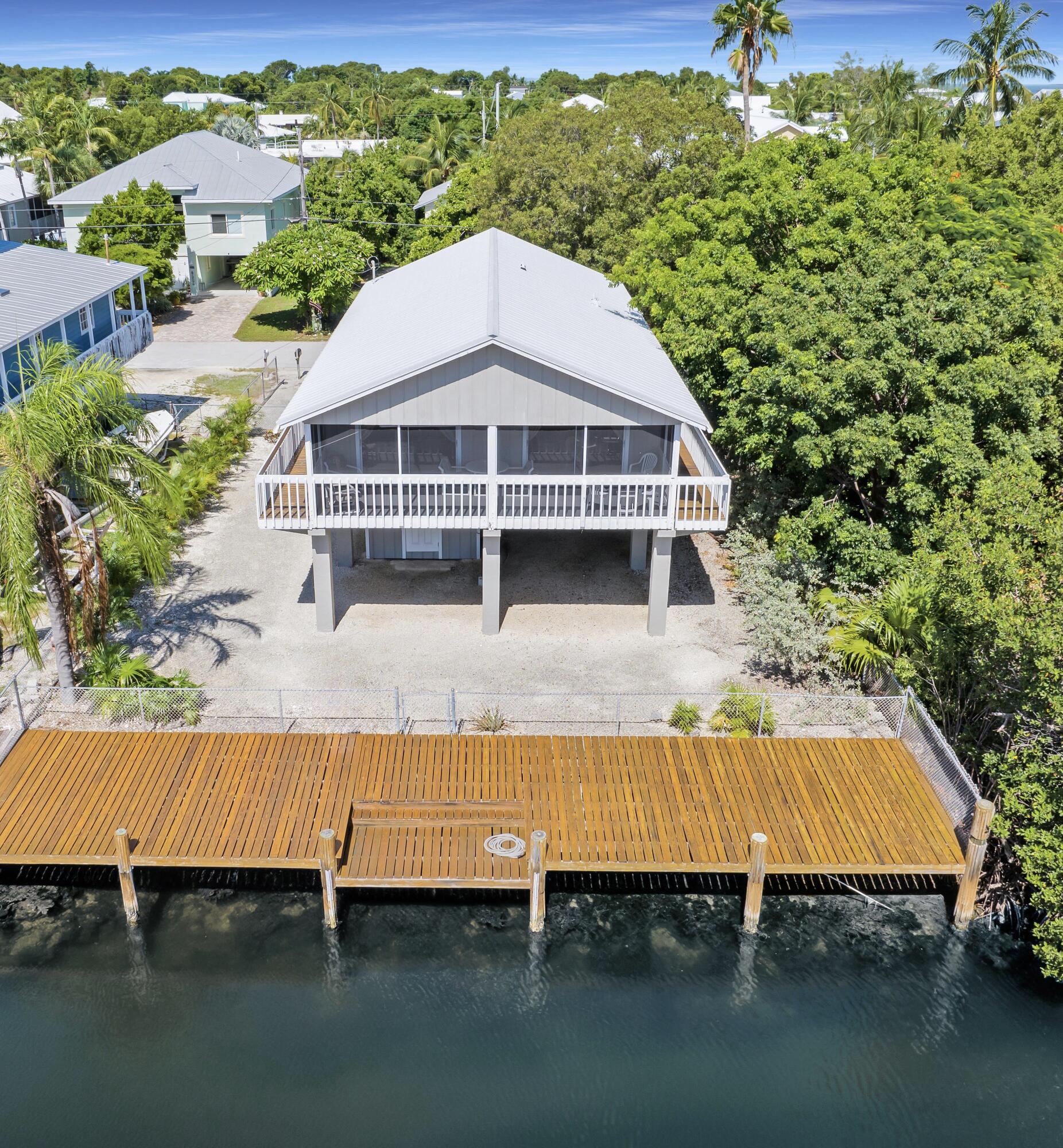 146 Tequesta Street Tavernier, FL 33070 - Photo 3 of 59 60 ' Dockage