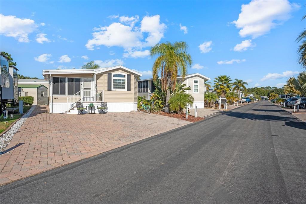 2411 Citrus Tree Road Clermont, FL 34714 - Photo 2 of 47 Gallery Image 2