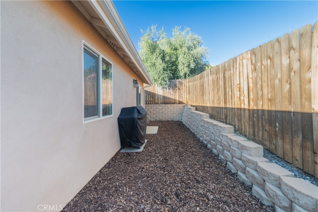 945 Creston Road Paso Robles, CA 93446 - Photo 13 of 13 a view of a backyard with pathway