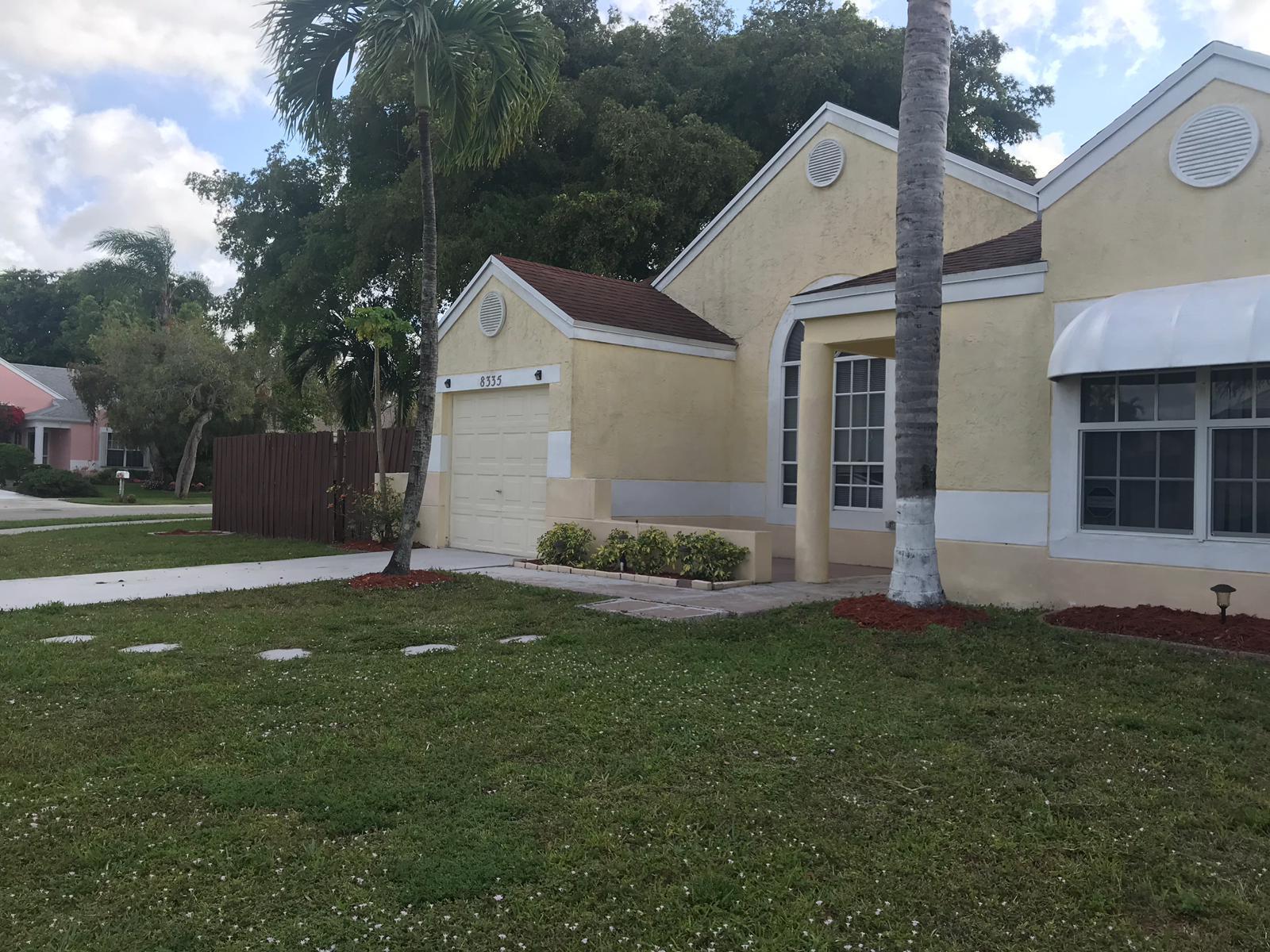 8335 Dynasty Drive Boca Raton, FL 33433 - Photo 2 of 35 0575CF88-94FF-435A-86B9-DA7DDF60F78A