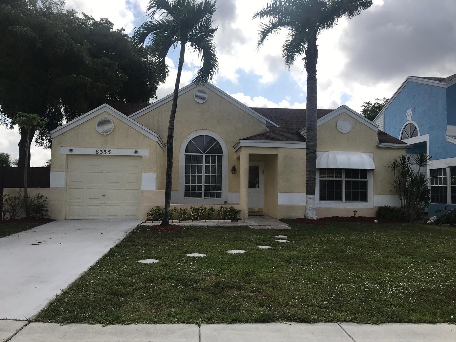 8335 Dynasty Drive Boca Raton, FL 33433 - Photo 4 of 35 FD650B71-FDBC-4977-B029-919F7E201A5E