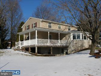 660 Clemens Road Telford, PA 18969 - Photo 2 of 6 Exterior Back
