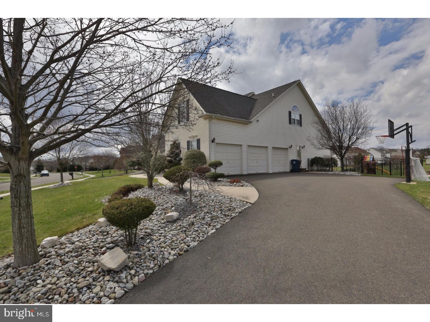 106 Statesman Road Chalfont, PA 18914 - Photo 3 of 25 Gallery Image 3