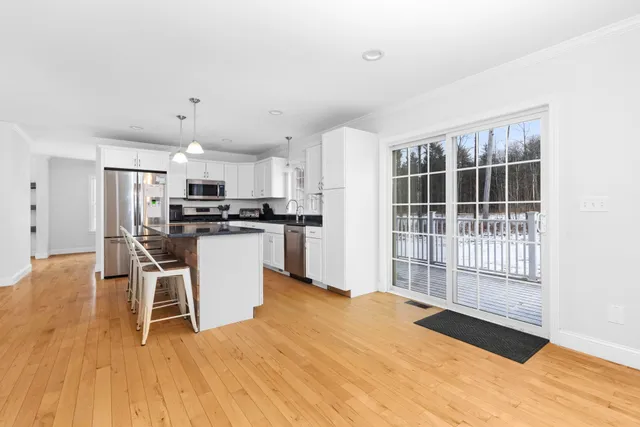 $769,000 | 107 Ann Marie Lane, Colchester, VT 05446