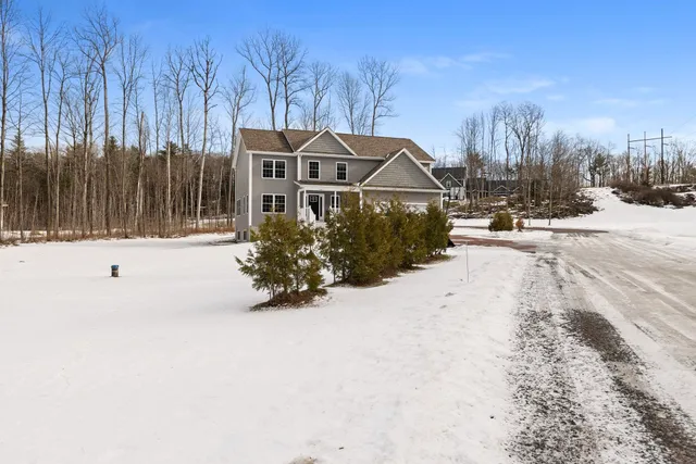 $769,000 | 107 Ann Marie Lane, Colchester, VT 05446
